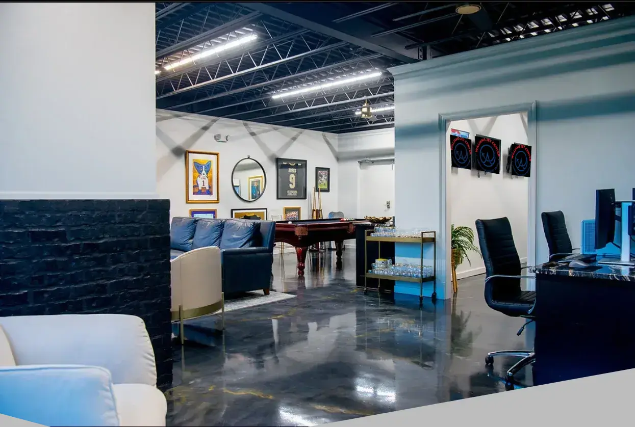 Williams Jet Center pilot lounge